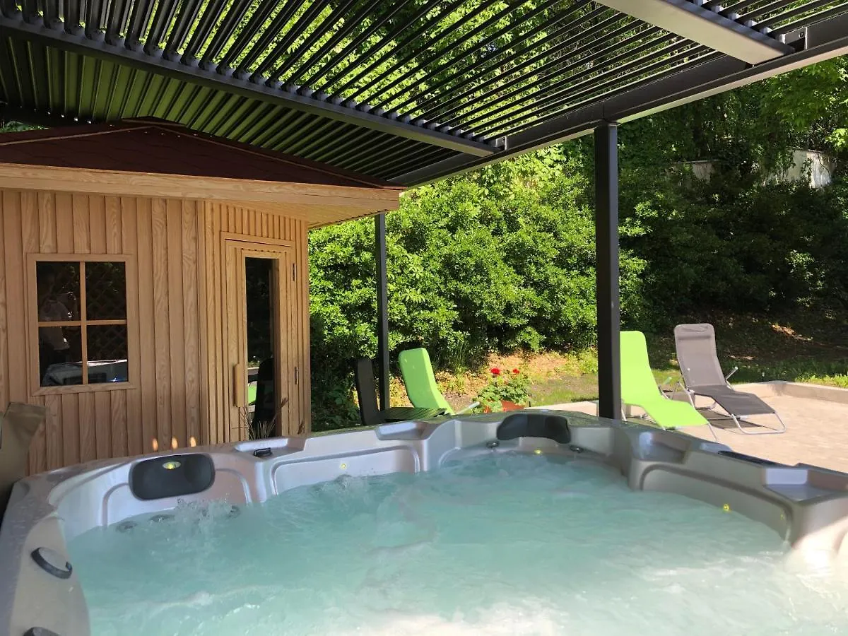 Aqua Villa エゲル ホテル