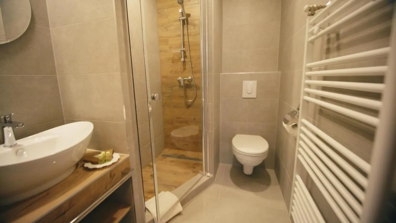 Aqua Villa Eger Hotel